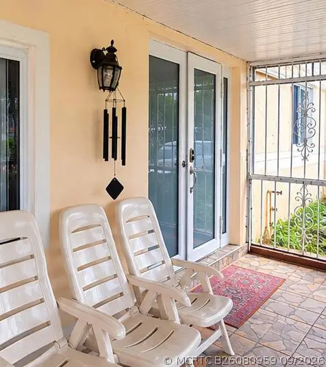 4301 SW 28th Street, West Park, FL 33023 - #2