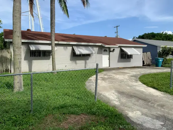 5708 Driftwood Street, Mangonia Park, FL 33407