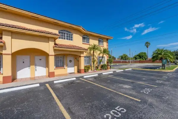 7520 W 20th Avenue #206, Hialeah, FL 33016