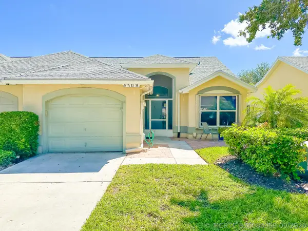 4308 SE Brittney Circle, Port St Lucie, FL 34952