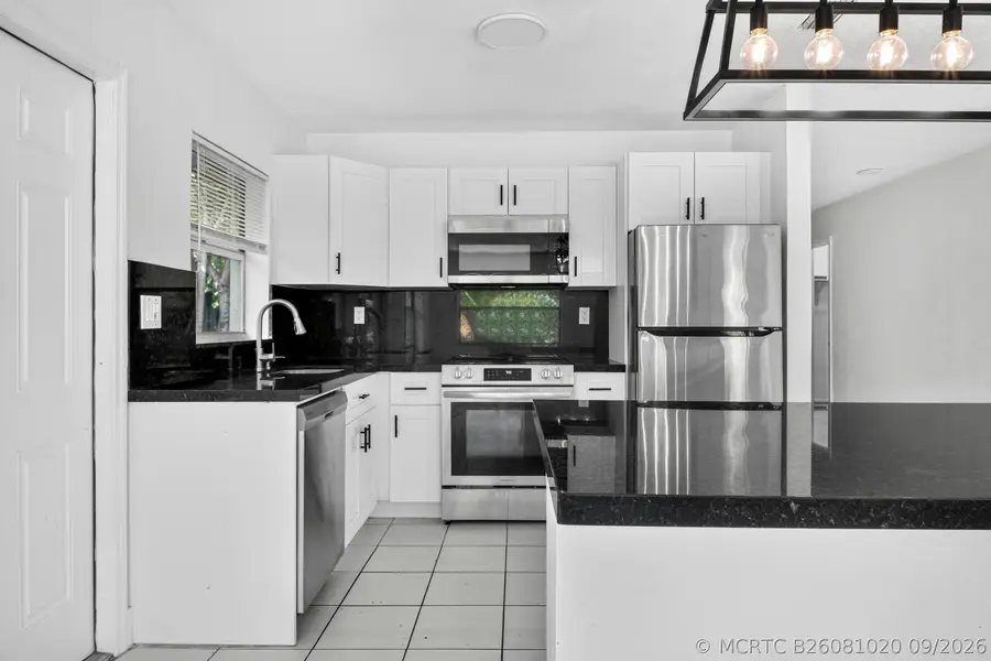 1515 NW 8th Avenue, Fort Lauderdale, FL 33311 - #3