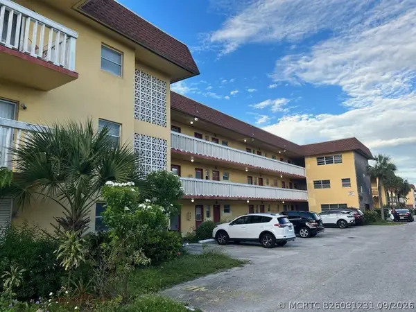 251 NE 187th Street #825, Miami, FL 33179