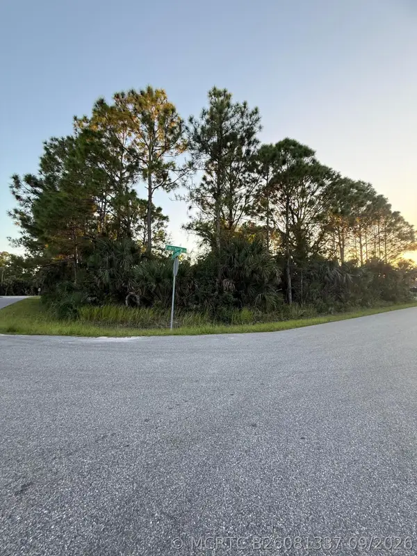 1832 Firethorn Road Nw, Palm Bay, FL 32907