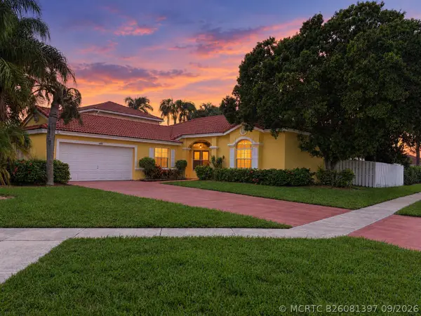 6801 Las Colinas Lane, Lake Worth, FL 33463