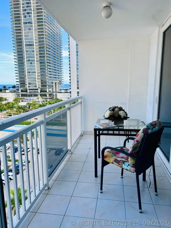 1849 S Ocean Drive #1105, Hallandale Beach, FL 33009