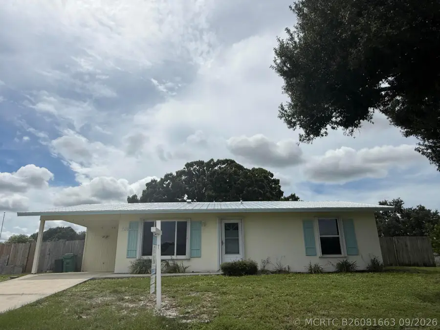 142 NE Bracken Road, Port Saint Lucie, FL 34983 - #2