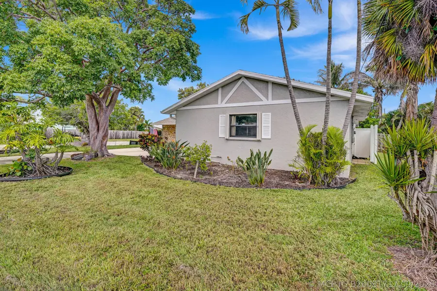 1902 Eucalyptus Avenue, Hutchinson Island, FL 34949 - #2