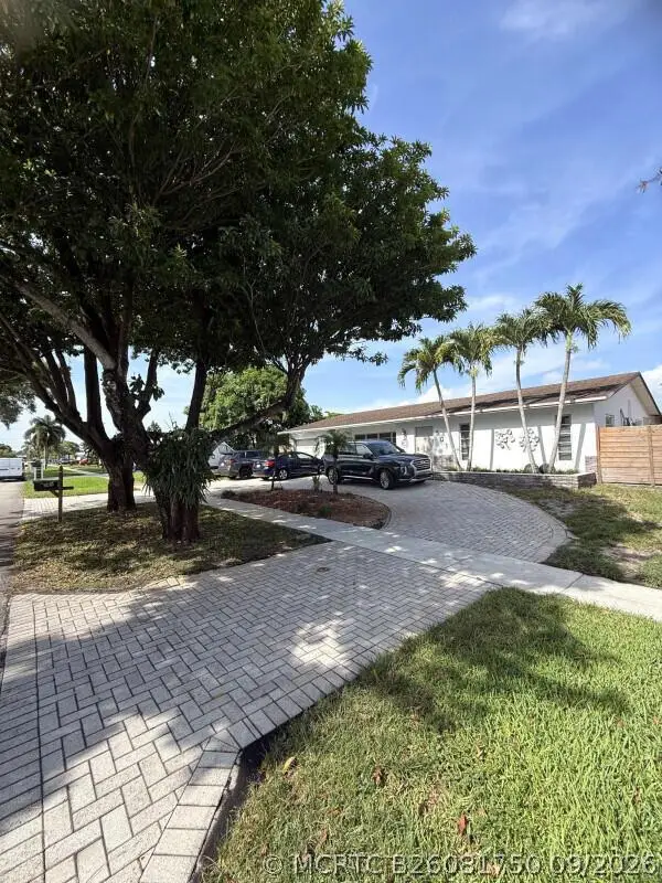 501 NW 98th Avenue, Pembroke Pines, FL 33024 - #1