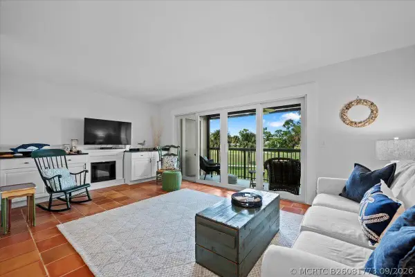18350 SE Wood Haven Lane, Jupiter, FL 33469