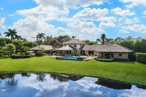 3 Peacock Lane, Boynton Beach, FL 33436
