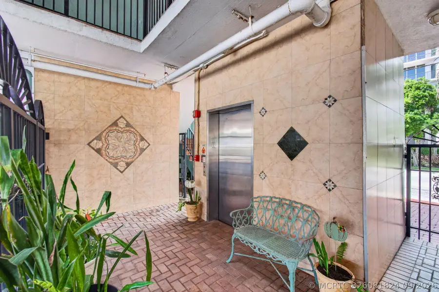 180 SE 20th Avenue #403, Deerfield Beach, FL 33441 - #3