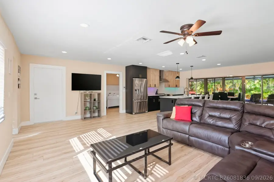 6880 Kingston Drive, Lake Worth, FL 33462 - #3