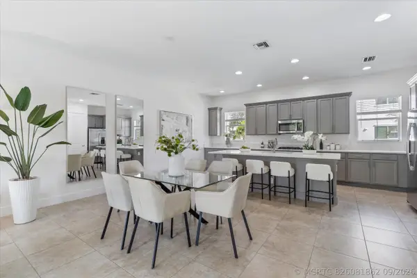 7089 Edison Place, Palm Beach Gardens, FL 33418