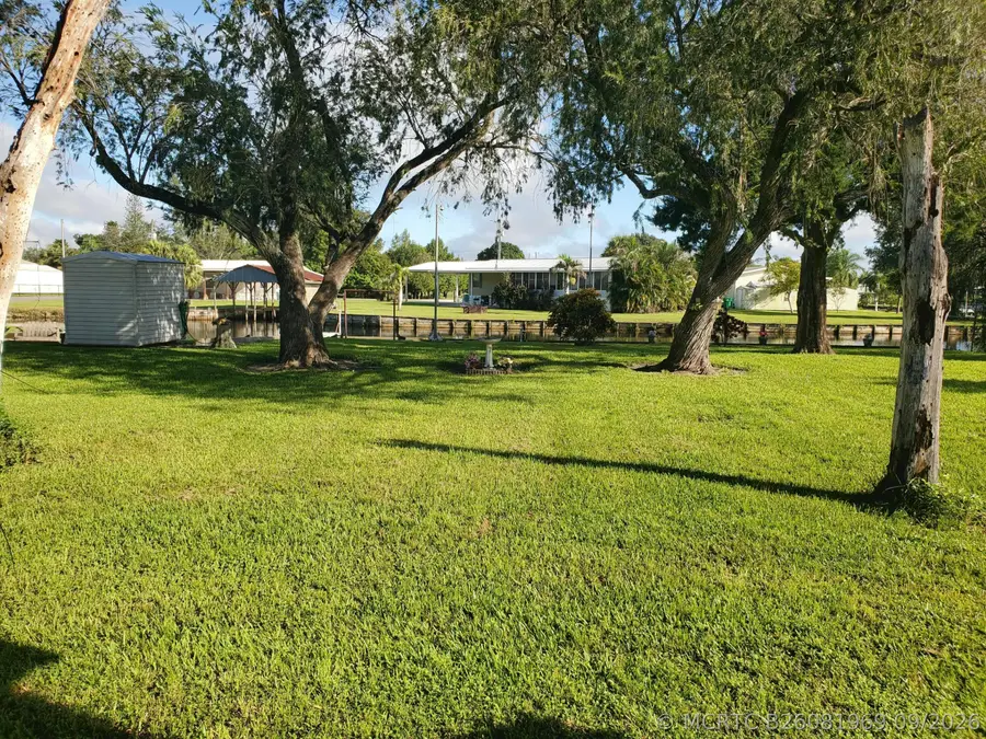 1122 Azalea Avenue, Moore Haven, FL 33471 - #3