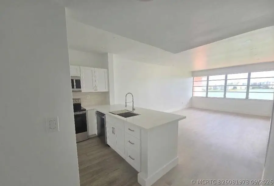 18555 NE 14th Avenue #709, Miami, FL 33179 - #2