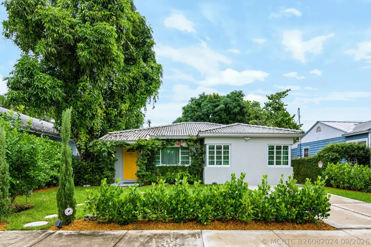 910 N M Street, Lake Worth Beach, FL 33460 - #1