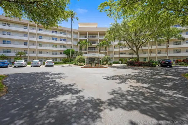3800 Oaks Clubhouse Drive #503, Pompano Beach, FL 33069