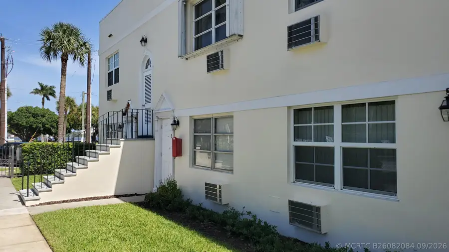 31 S Golfview Road, Lake Worth Beach, FL 33460 - #3