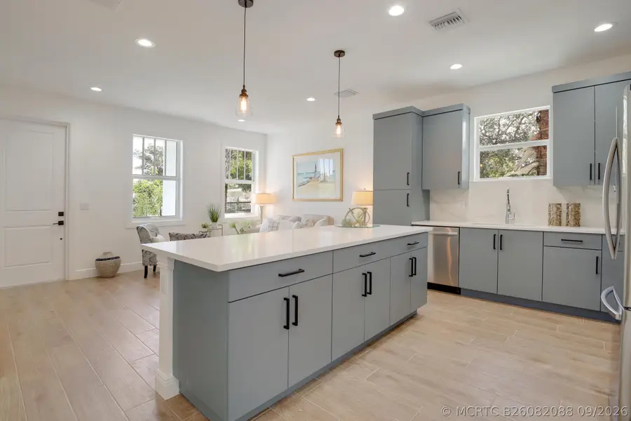 431 S F Street, Lake Worth Beach, FL 33460 - #3