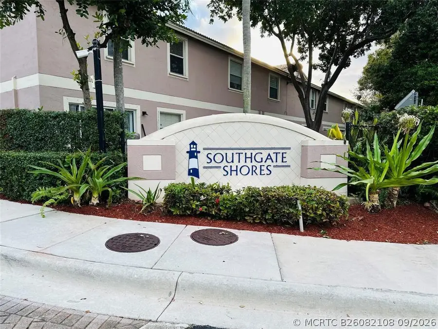 8537 W Southgate Shores Circle E, Tamarac, FL 33321 - #2