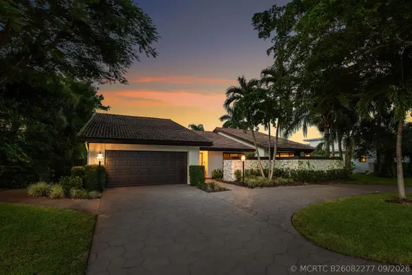 3527 Pine Lake Court, Delray Beach, FL 33445