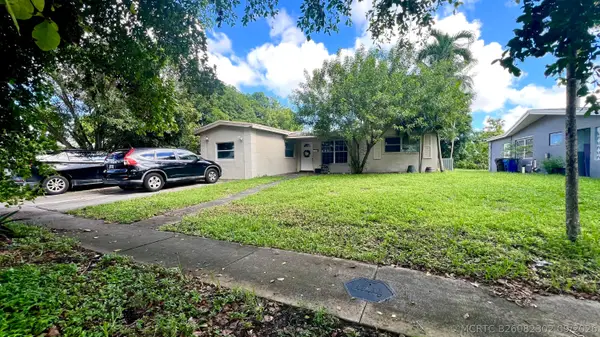 3999 NW 36th Street, Lauderdale Lakes, FL 33309