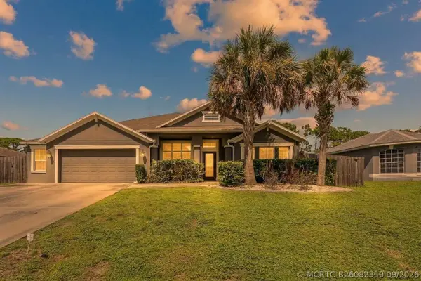335 Evergreen Street Ne, Palm Bay, FL 32907
