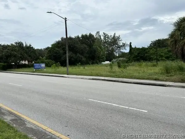 1119 45th Street, Mangonia Park, FL 33407