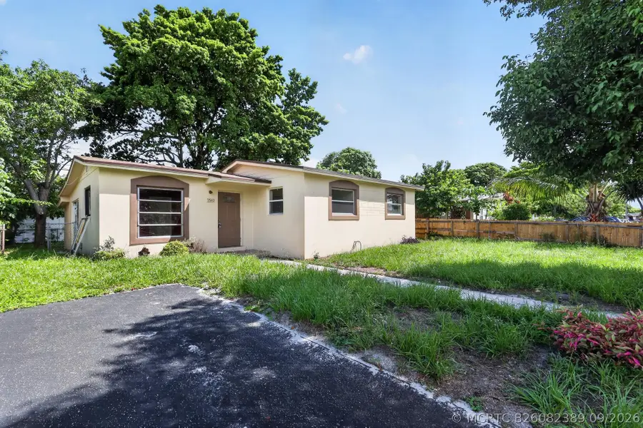 2740 NW 2nd Street, Boynton Beach, FL 33435 - #2