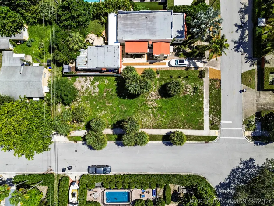 128 18th Avenue N, Lake Worth, FL 33460 - #2