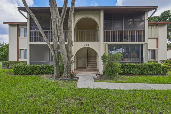 Address Withheld By Seller, West Palm Beach, FL 33417