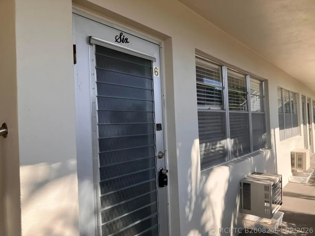 6 Kingswood A, West Palm Beach, FL 33417 - #1