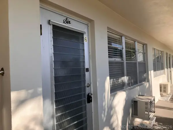 6 Kingswood A, West Palm Beach, FL 33417
