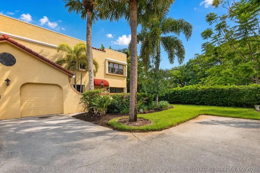 42 Uno Lago Drive, Juno Beach, FL 33408 - #2