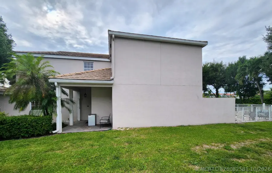 180 Kensington Way, Royal Palm Beach, FL 33414 - #2