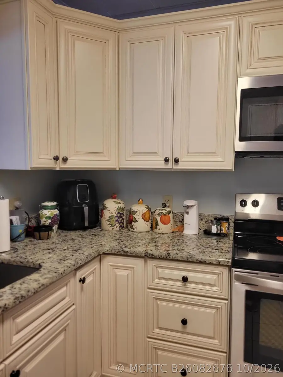 7435 SE Independence Avenue, Hobe Sound, FL 33455 - #2