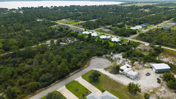 224 Fiji Way Ne, Lake Placid, FL 33852