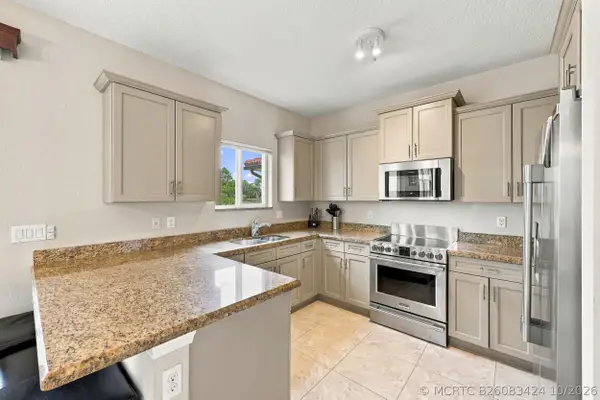 6854 Langdon Way, Lake Worth, FL 33463