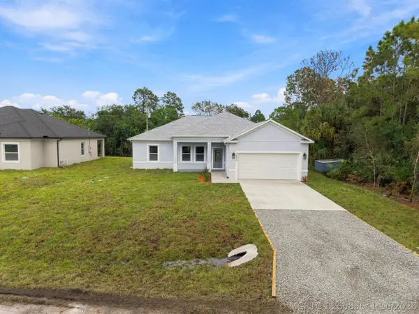 7956 104th Avenue, Vero Beach, FL 32967