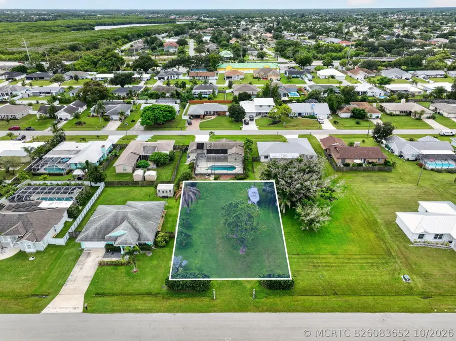 642 SE Tanner Avenue, Port Saint Lucie, FL 34984 - #2