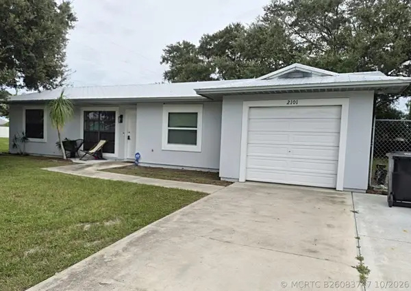 2101 SW Idaho Lane, Port St Lucie, FL 34953