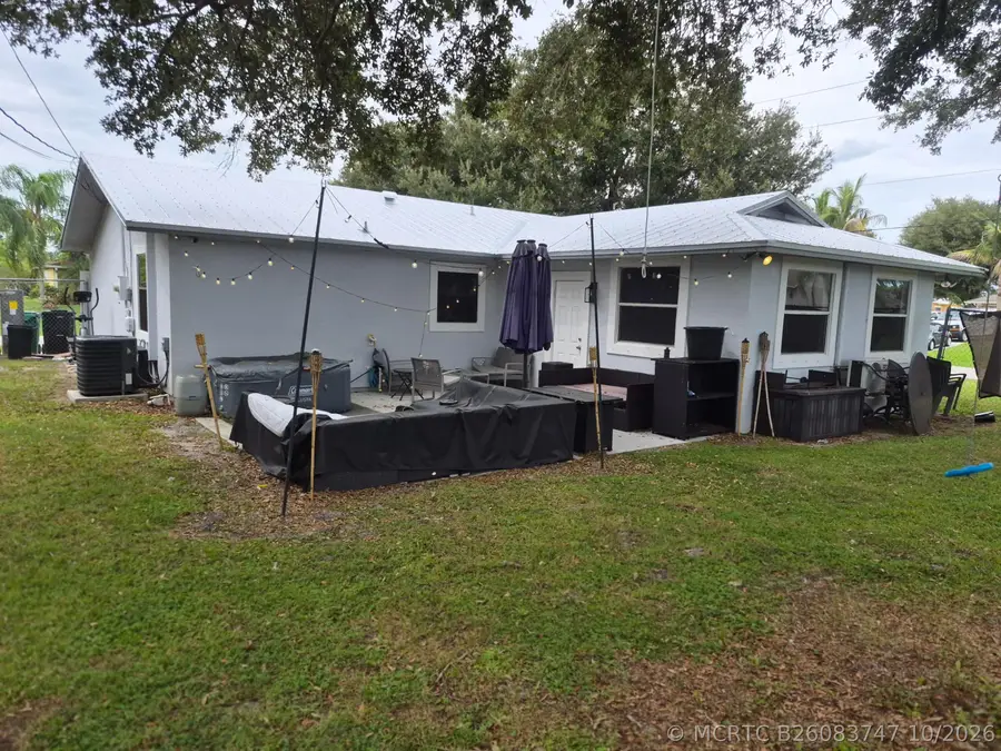 2101 SW Idaho Lane, Port Saint Lucie, FL 34953 - #2
