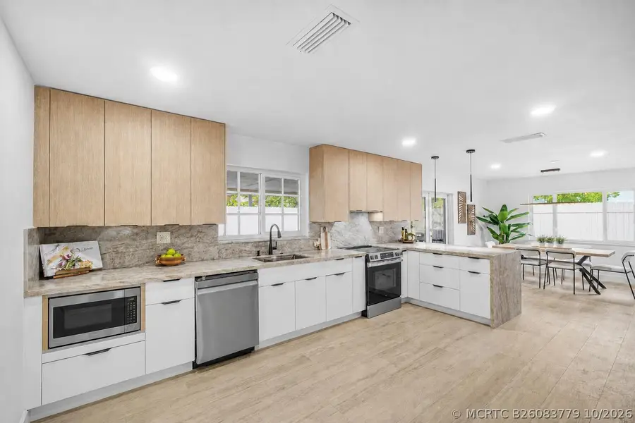 718 SW 27th Place, Boynton Beach, FL 33435 - #3