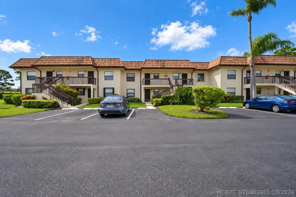 7094 Golf Colony Court #103, Lake Worth, FL 33467
