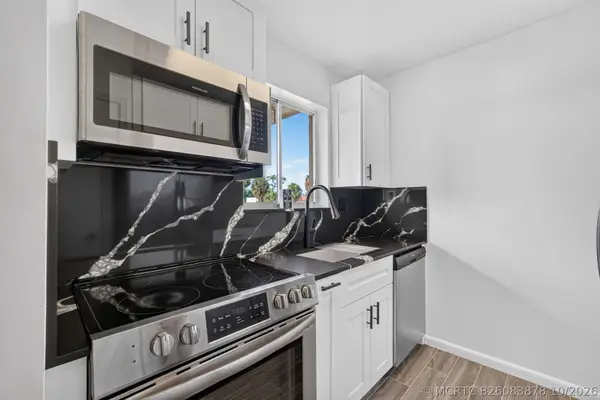 6074 Forest Hill Boulevard #201, West Palm Beach, FL 33415