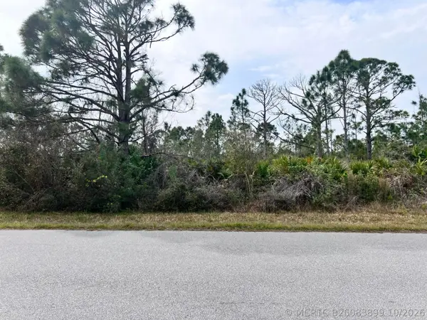 2135 Meetze Street, Port Charlotte, FL 33953