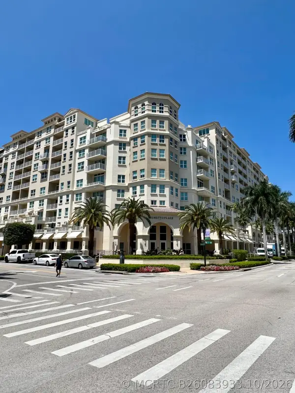 99 SE Mizner Boulevard #233, Boca Raton, FL 33432