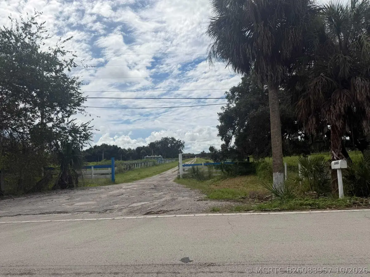 2345 Old Lakeport Road Nw, Moore Haven, FL 33471 - #1