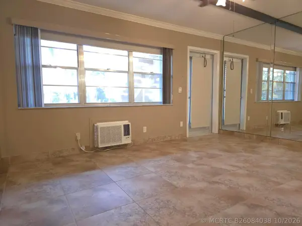 57 Camden C, West Palm Beach, FL 33417