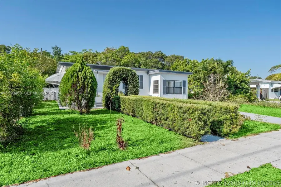 1501 N 18th Avenue N, Lake Worth Beach, FL 33460 - #2